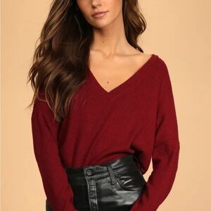 Lulu’s Just Vibing Wine Red Ribbed V-Neck
Sweater Top